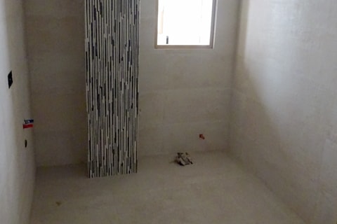 Reparaciones del hogar: alicatado de baño